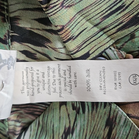 Da-Nang 3/4 Dolman Sleeve Silk Button Down Blouse NWT XS/S - Picture 8 of 8